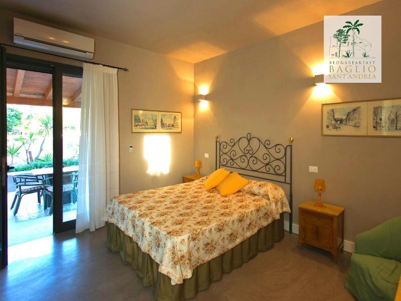 Baglio Sant'Andrea Bed & Breakfast Валдериче Екстериор снимка