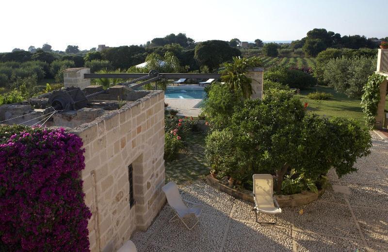 Baglio Sant'Andrea Bed & Breakfast Валдериче Екстериор снимка