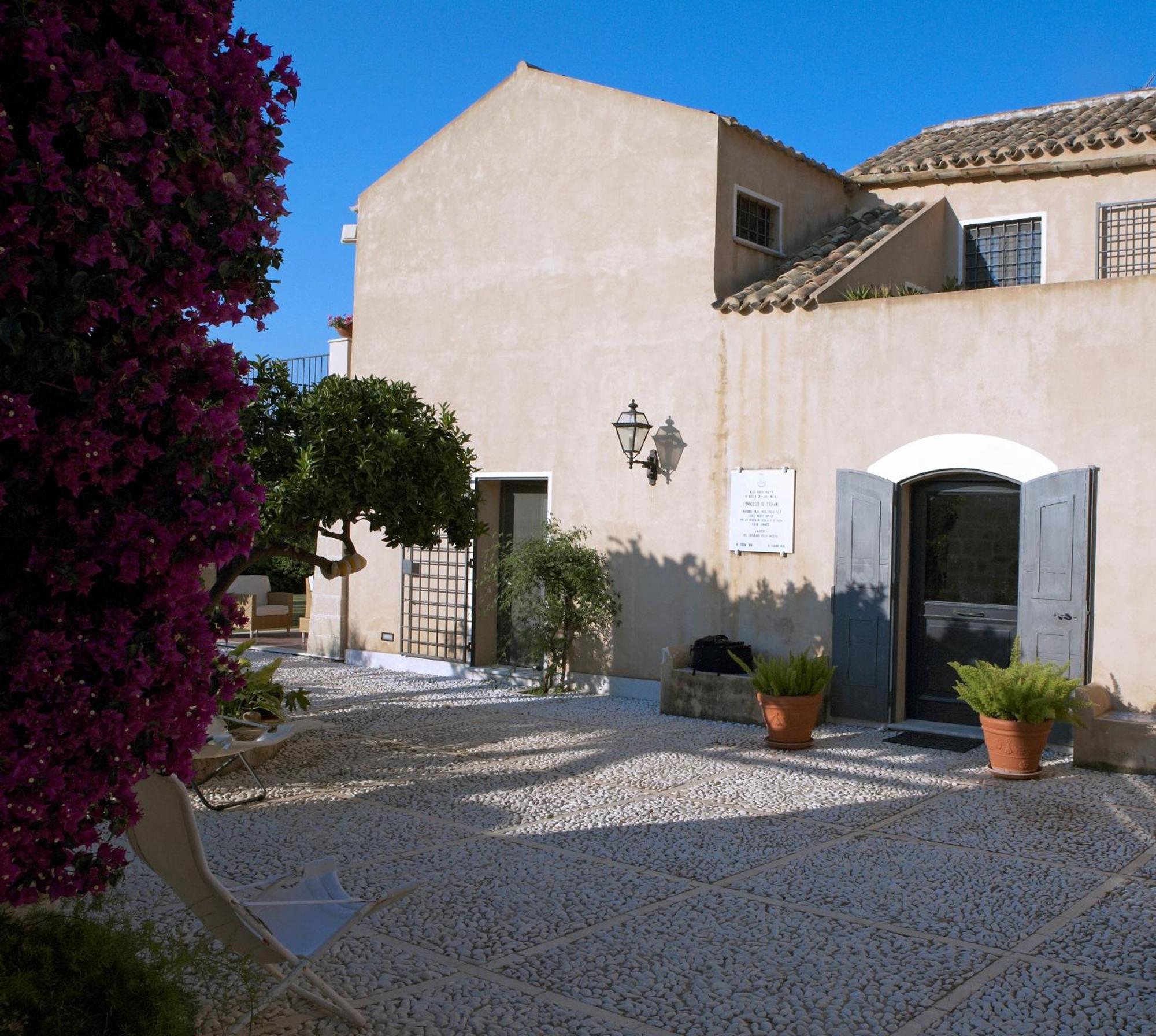Baglio Sant'Andrea Bed & Breakfast Валдериче Екстериор снимка