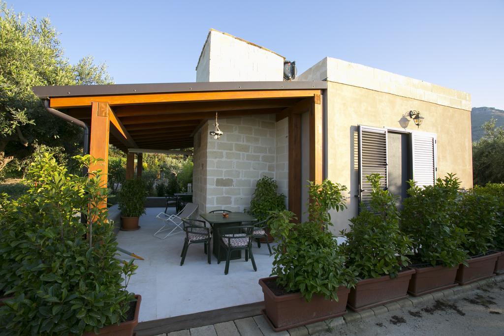 Baglio Sant'Andrea Bed & Breakfast Валдериче Екстериор снимка